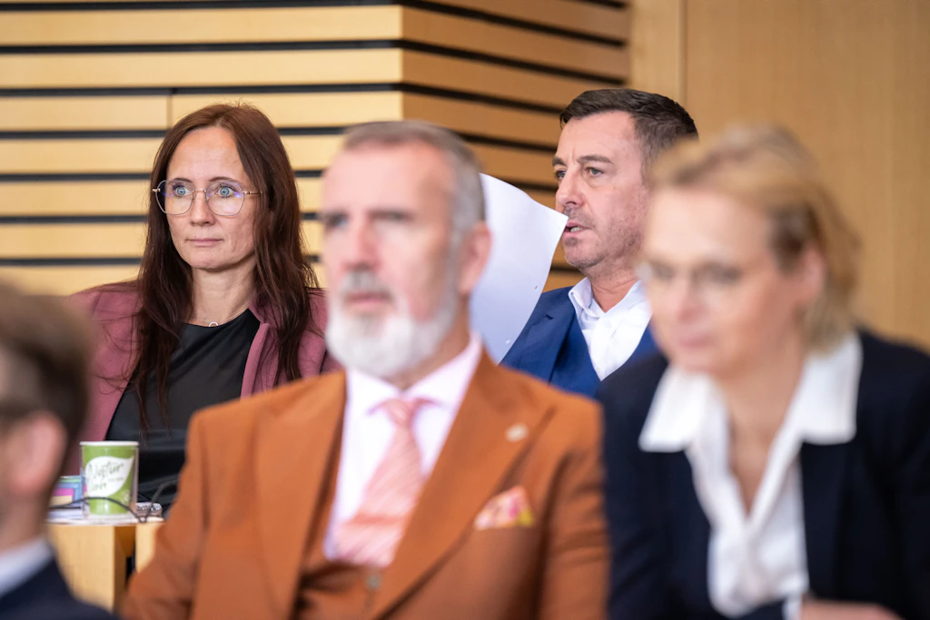 Die letzten beiden BSW-Politiker im Thüringer Landtag: Anke Wirsing und Sven Küntzel.