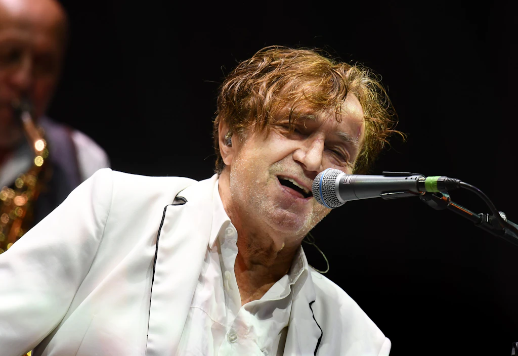 Tanzbein statt Taschentücher: Goran Bregović macht das Theater des Westens zur Freiluftbühne