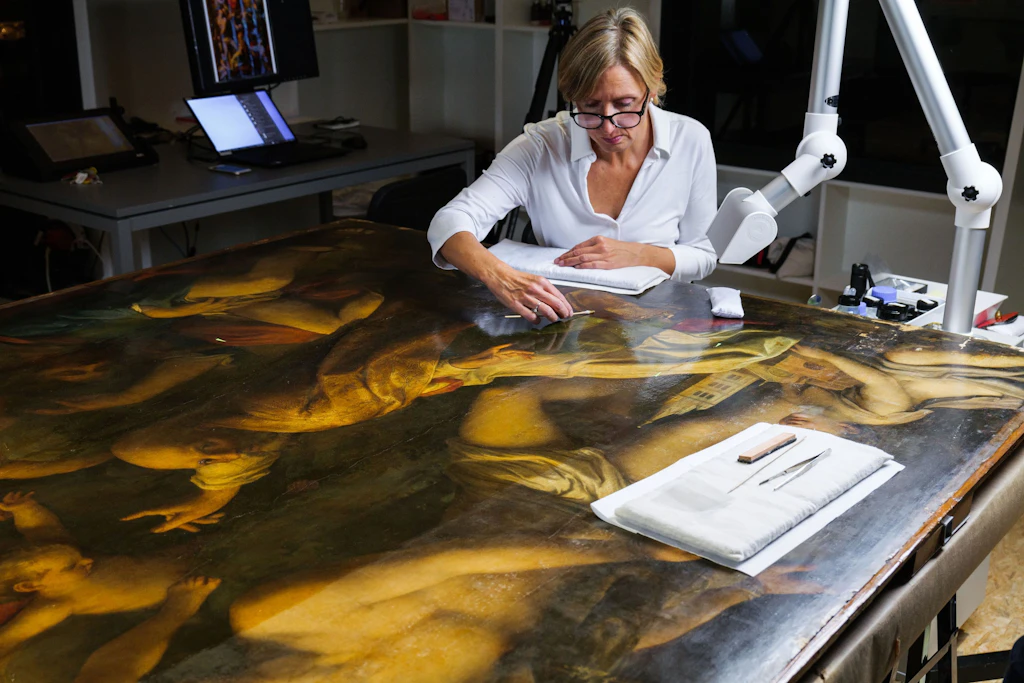 Vier Jahre Arbeit: Steffi Bodechtel bei der Restaurierung der „Madonna des heiligen Sebastian“.