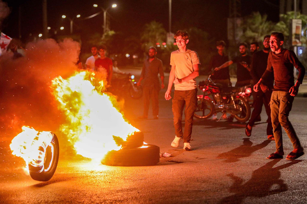 90 Prozent in Armut, teure Benzinpreise: Syriens größte Proteste seit Assads Sturz