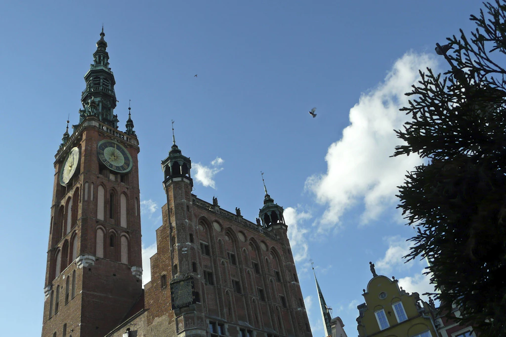 Das Rechtstädtische Rathaus in Danzig tauchte in einem Video der Berliner Linken auf.