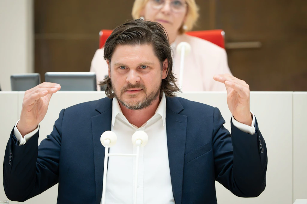 Der Brandenburger Landtagsabgeordnete Oliver Skopec verlässt die BSW-Fraktion.