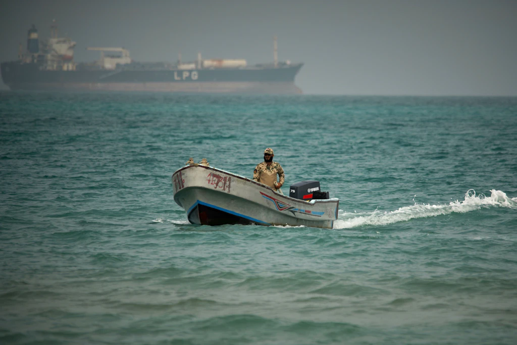 Durchfahrt durch Meerenge Bab al-Mandab: Italien erwägt Marineeinsatz im Alleingang