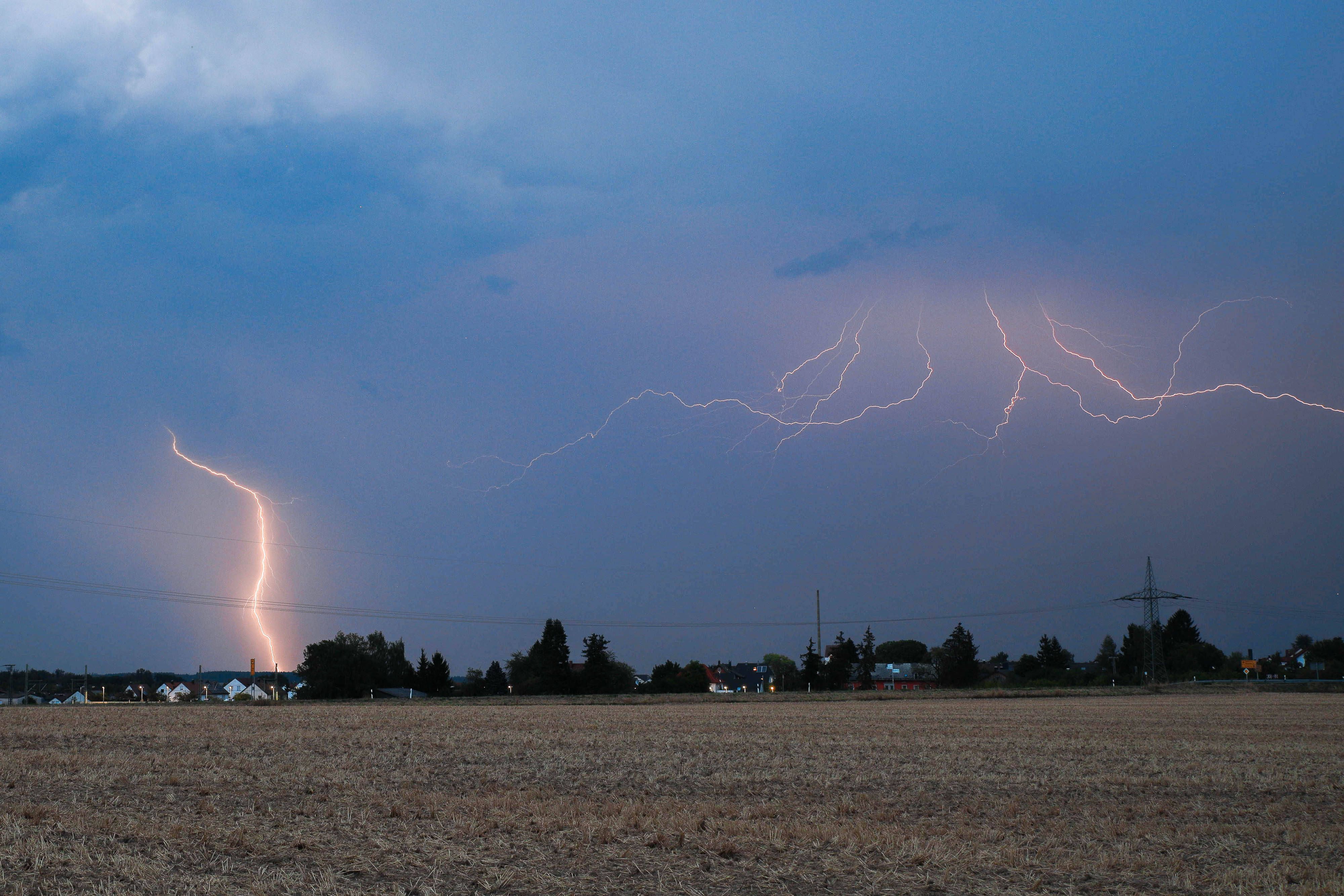 Gewitter und Sturmböen: Heute Abend kippt das Wetter