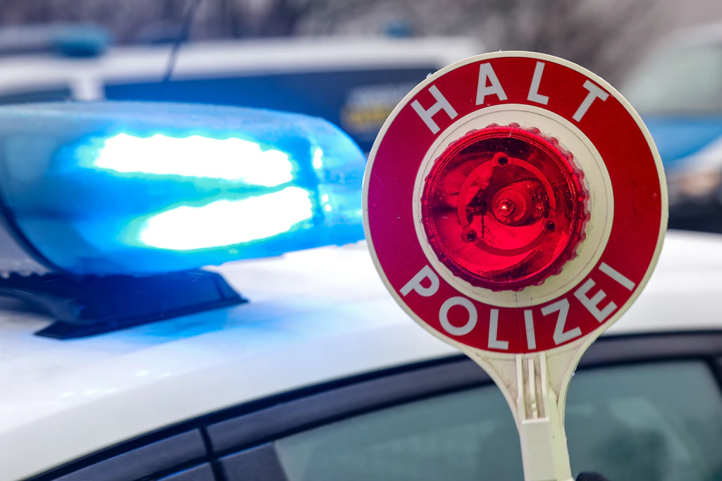 Drogen, Waffen, Alkohol – lesen Sie mal, was auf Berlins Straßen unterwegs ist