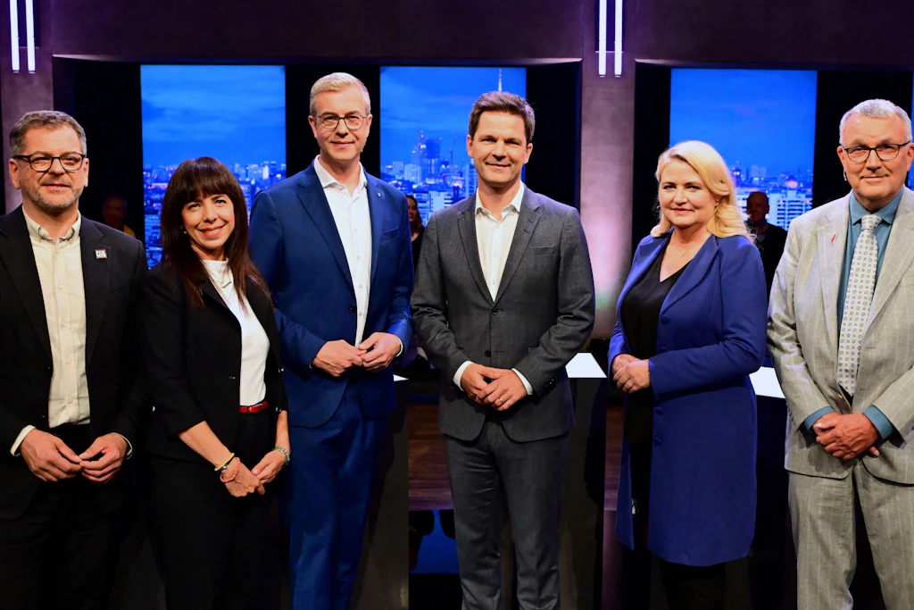 Die Spitzenkandidaten für die Wahl zum 20. Abgeordnetenhaus von Berlin Werner Graf (Bündnis 90/Die Grünen, v. l. n. r.), Elif Eralp (Die Linke), Stefan Evers (CDU), Steffen Krach (SPD), Kristin Brinker (AfD) und Michael Lüders (BSW).