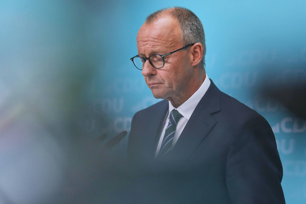 Kanzler und CDU-Parteichef Friedrich Merz scheint die union in eine Ausweglose Situation gebracht zu haben. Zeit für Kanzlerdämmerung?