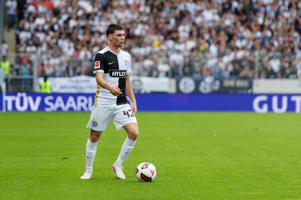 Felix Keidel spielte mit der SV 07 Elversberg im Mai noch in der 2. Bundesliga.