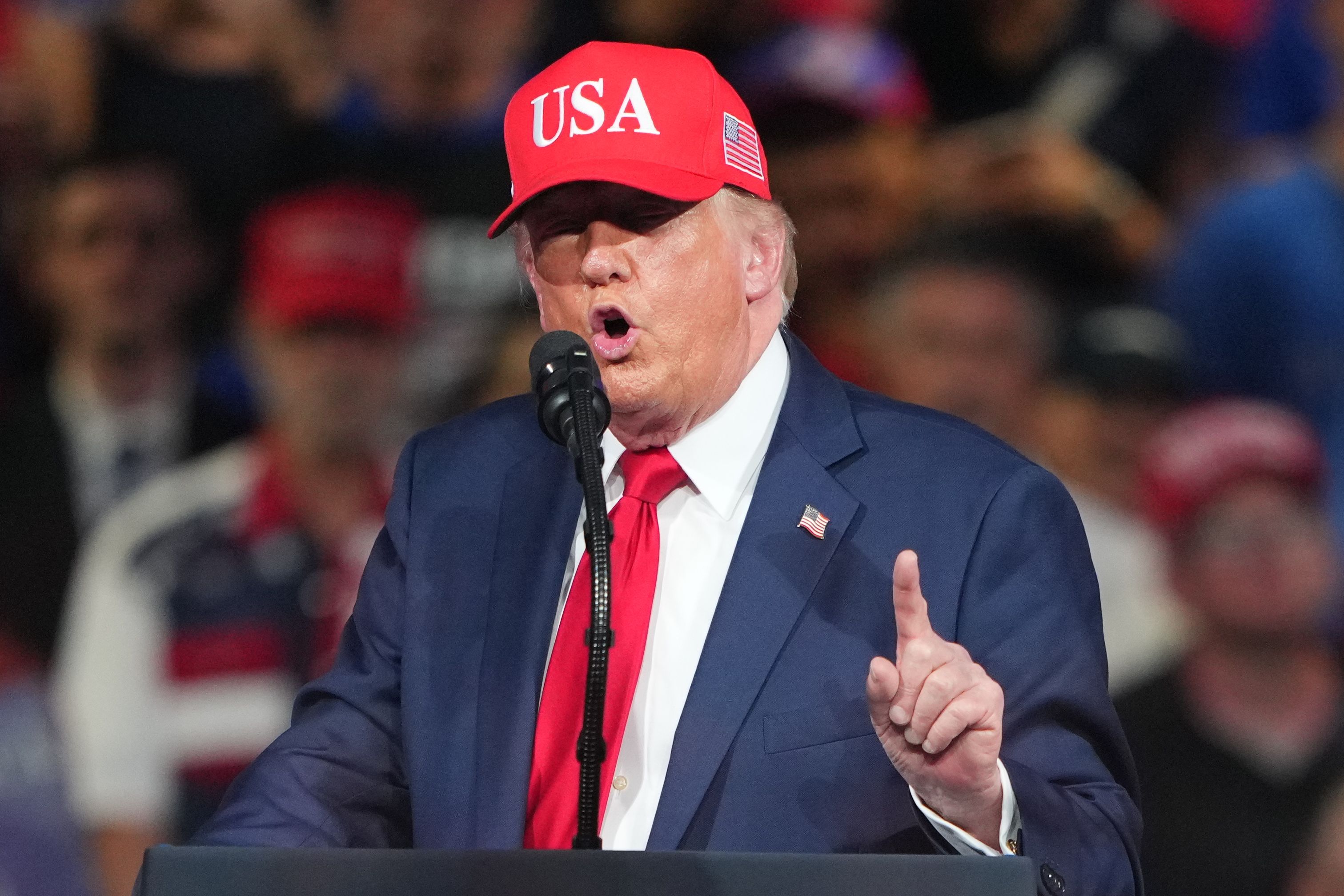 Drei Euro für den Liter Benzin? Dank Trump gehen grüne Träume endlich in Erfüllung