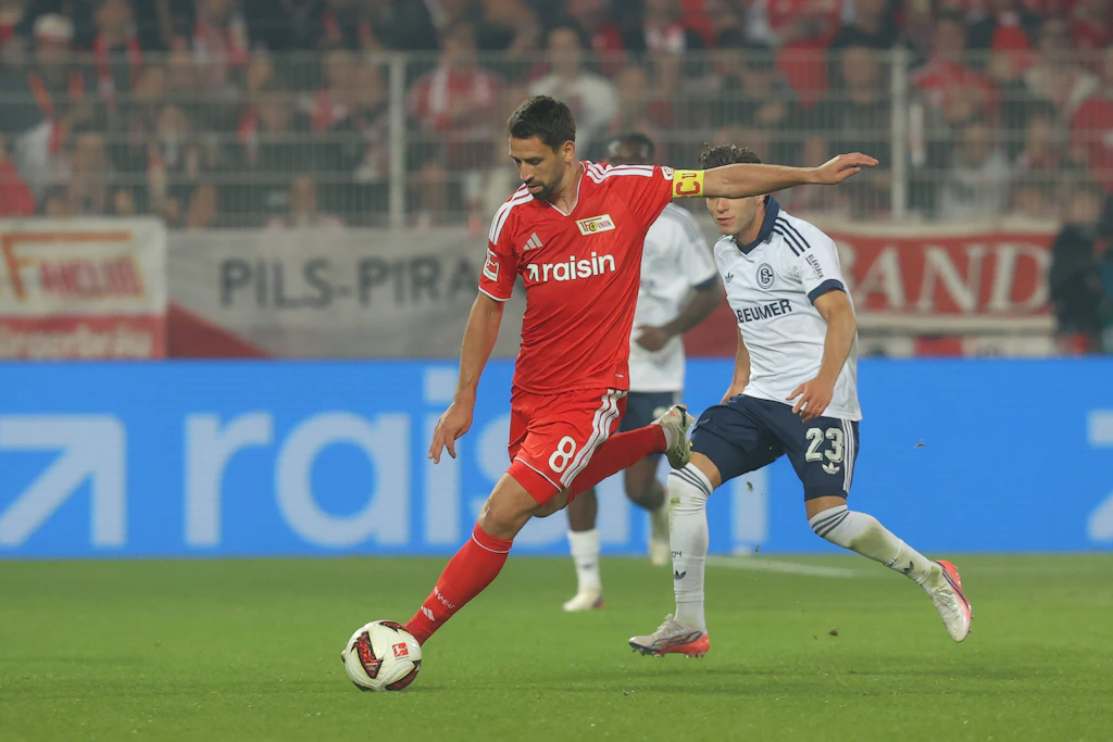 Rani Khedira war gegen Schalke auf ungewohnter Position unterwegs.
