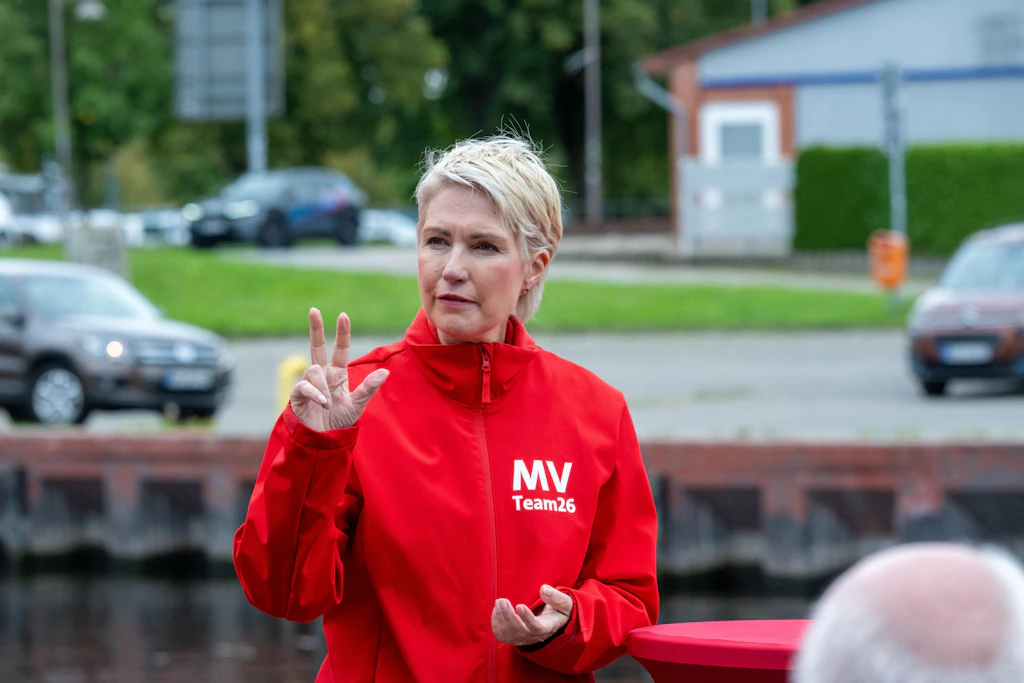 Manuela Schwesig, amtierende Ministerpräsidentin, führt ihre SPD in der Landtagswahl in Mecklenburg-Vorpommern als Spitzenkandidatin an.