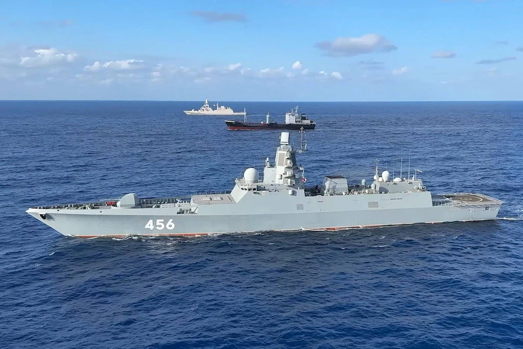 Eine russische Fregatte im Mittelmeer. (Symbolbild)
