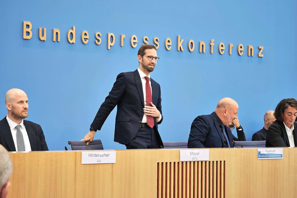 Laschet-NGO: Millionenförderung des Bundes trotz offener Prüfungen – das sagt die Bundesregierung