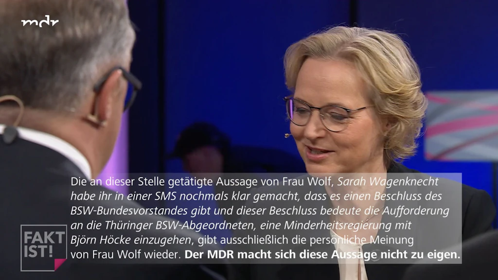 Der MDR hat die umstrittene Aussage von Katja Wolf in der Sendung „Fakt ist!“ nachträglich mit diesem Hinweis versehen. Zuvor hatte das Landgericht Berlin II Wolf die weitere Verbreitung der Behauptung untersagt.