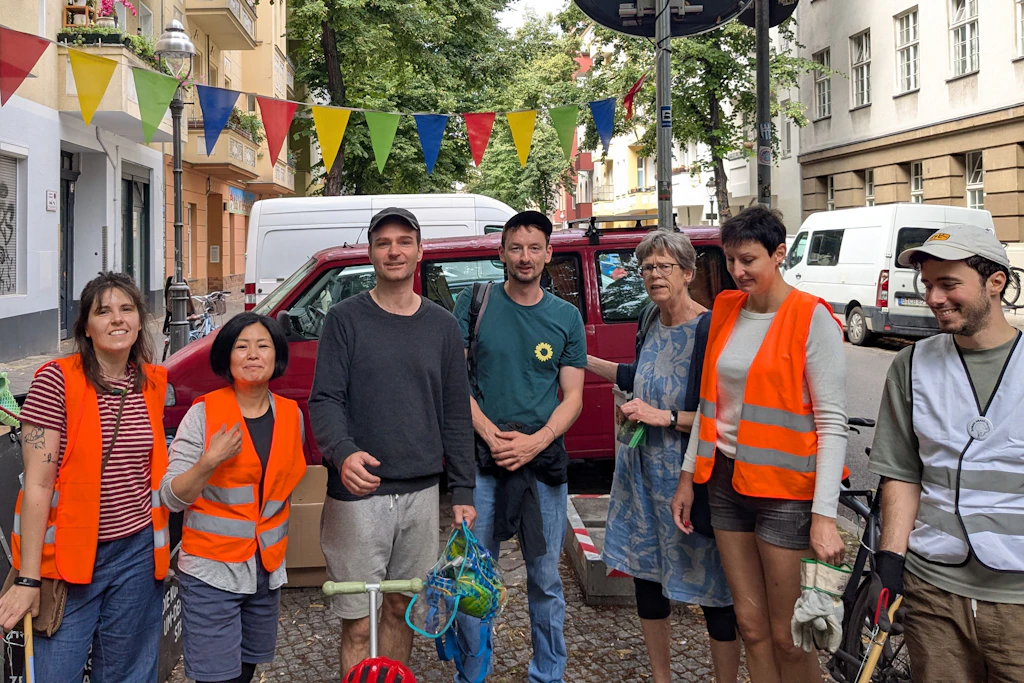 Anwohner reinigten im August bei der Aktion „Sauber Sommer“ im Donaukiez.