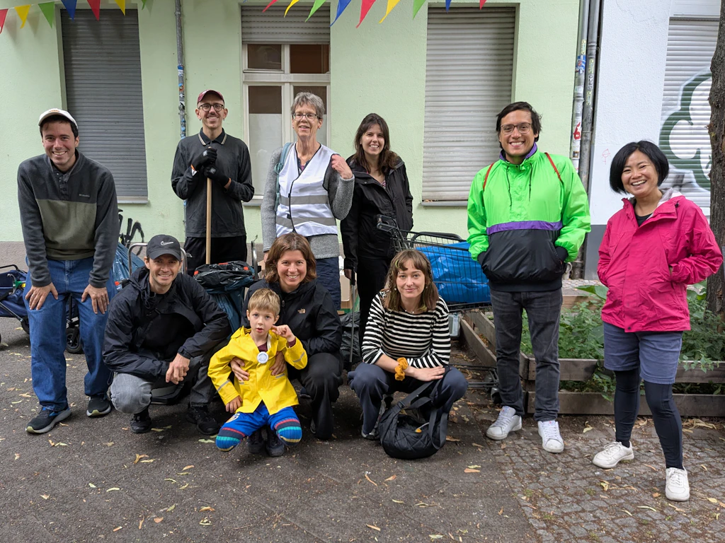 Je 15 Personen verbrachten im August insgesamt 111 Arbeitsstunden mit der freiwilligen Reinigungsaktion in Neukölln.