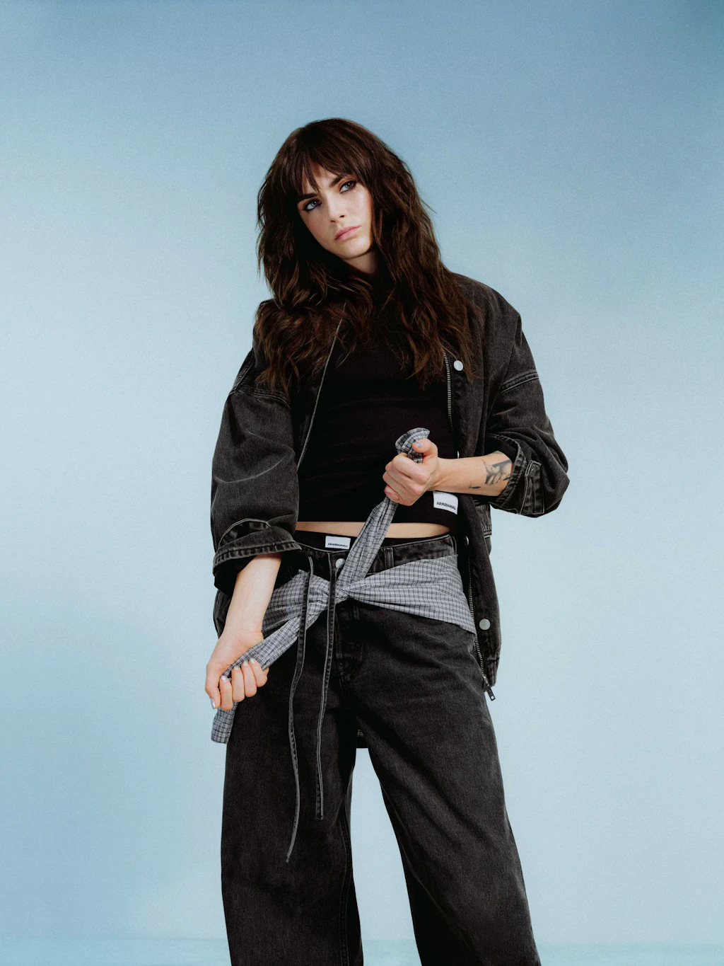Cara Delevingne ist das Gesicht der neuen Detoxdenim-Kampagne von Armedangels.