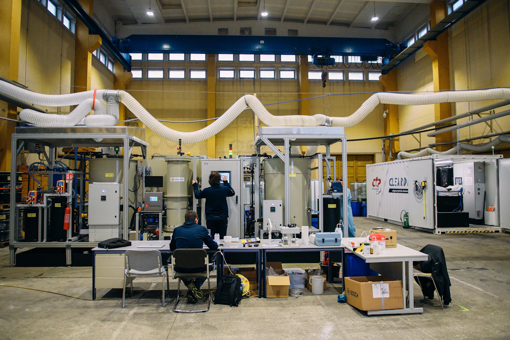 Das Unternehmen Neptune Energy hat im März 2024 die Bewilligung zur Gewinnung von Lithium erhalten. Nun hat in der Altmark die Pilotphase zur Lithiumförderung begonnen.
