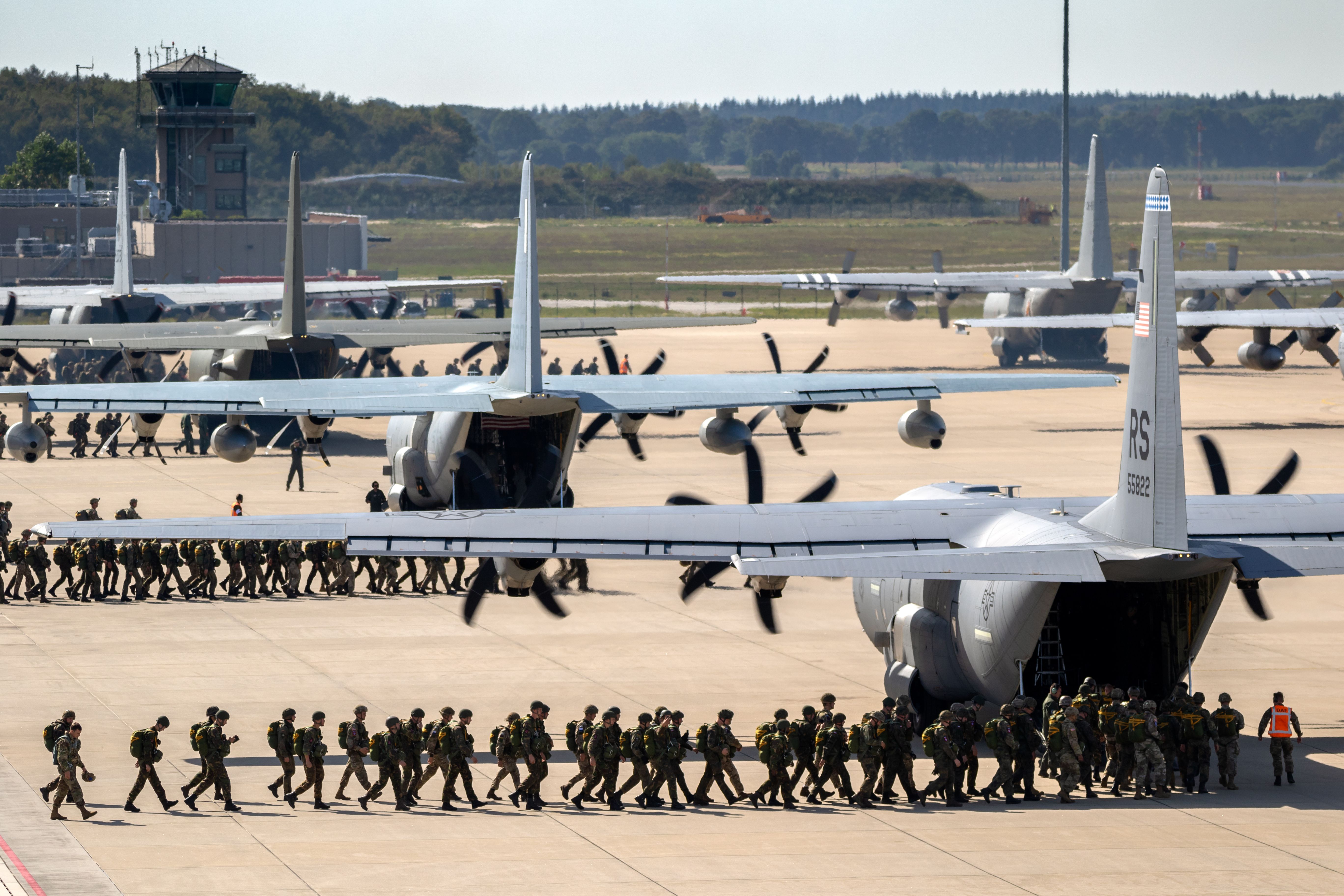Bis zu 40.000 US-Soldaten könnten Europa verlassen – Deutschland besonders betroffen