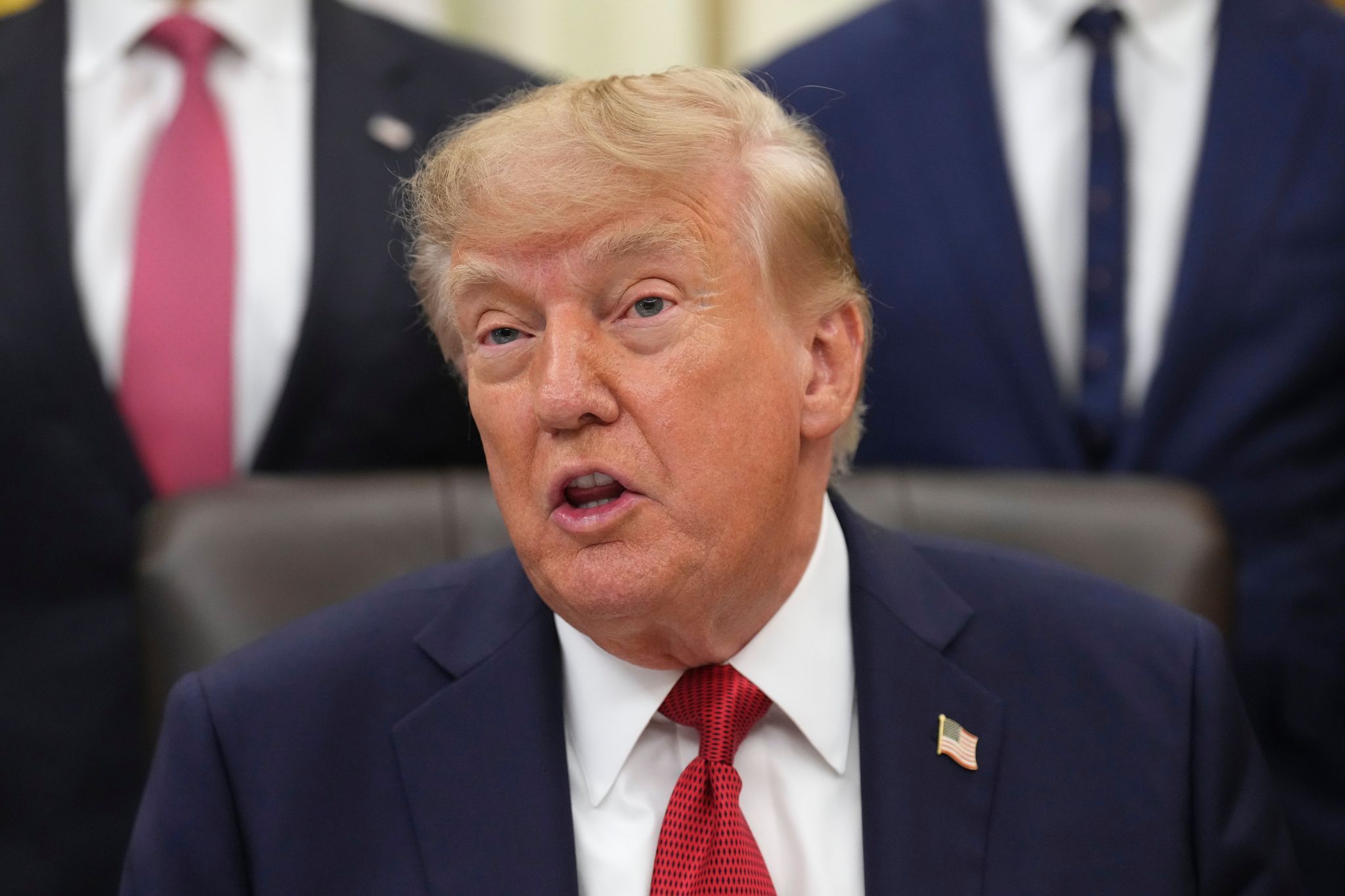 Trump lehnt Beschränkung von KI-Entwicklung ab und kündigt „AI-Force“ an