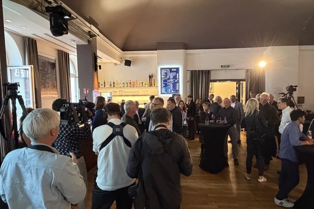 Es wird voll auf CDU-Wahlparty in Schwerin. 