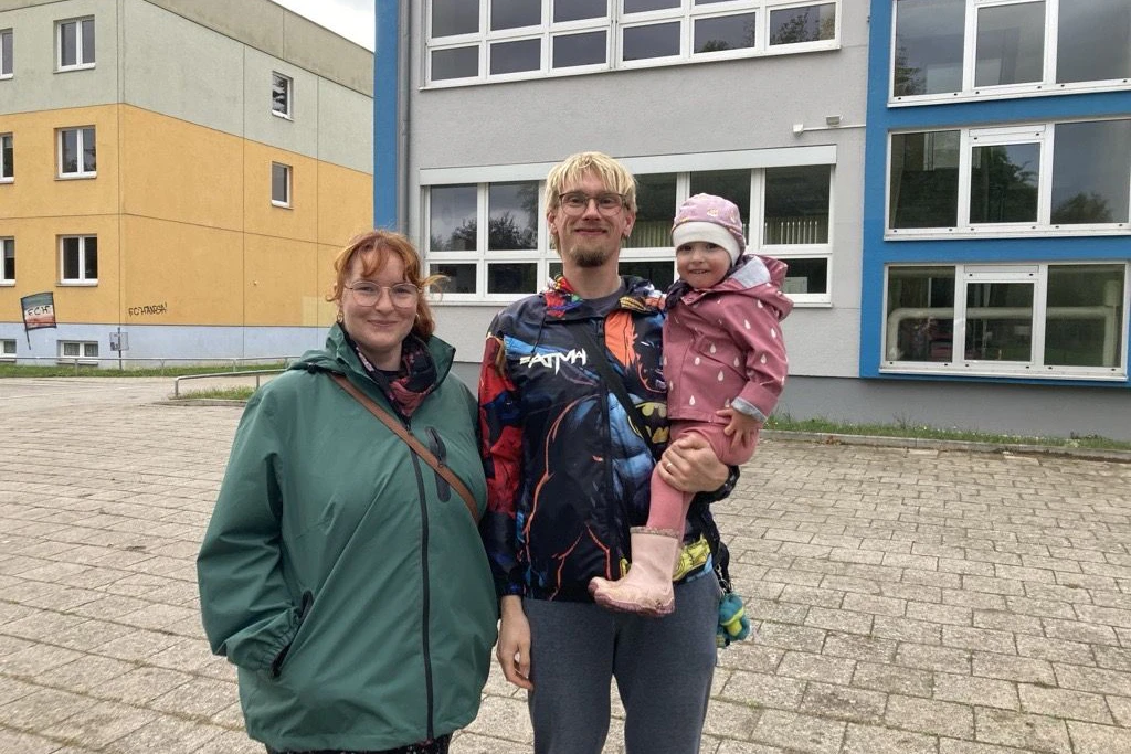 Christin und Christoph Krasemann waren zusammen mit ihrer kleinen Tochter wählen. Beide haben diesmal SPD gewählt.