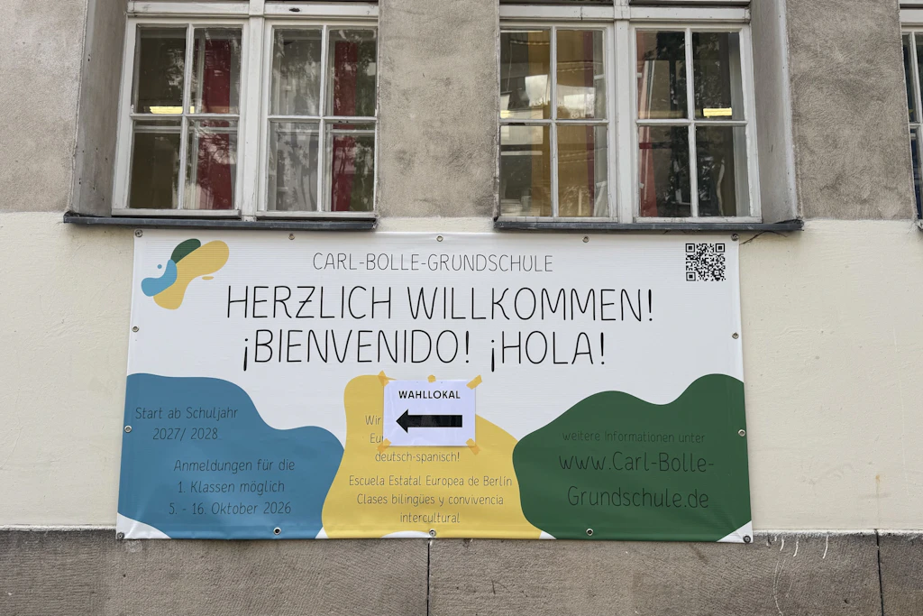 Vor dem Wahllokal
