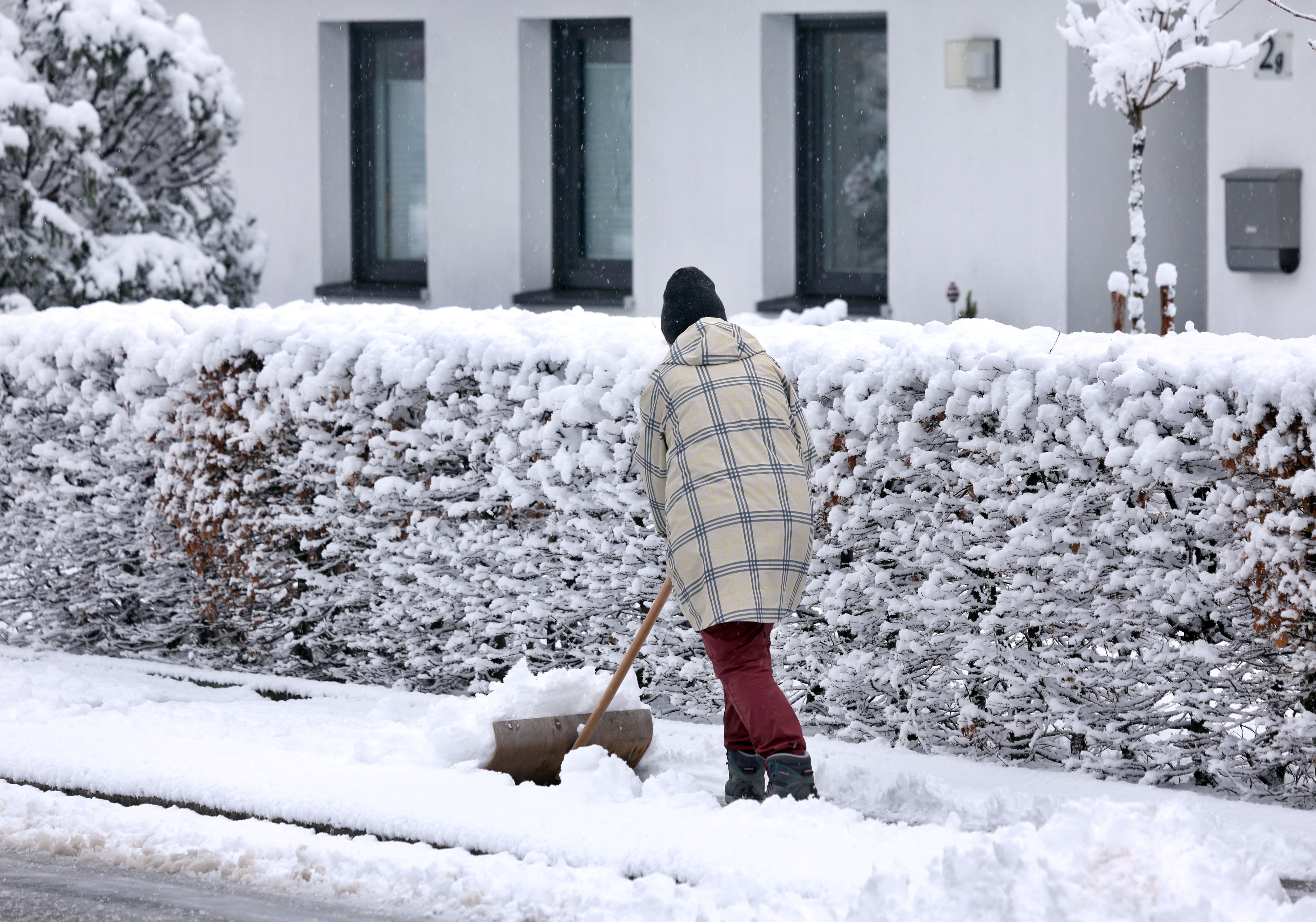 100-jähriger Kalender schockt beim Wetter: An diesem Tag fällt 2026 der erste Schnee!