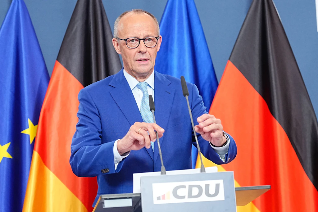 Bundeskanzler Friedrich Merz (CDU) spricht nach den Wahlen in Berlin und Mecklenburg-Vorpommern im Konrad-Adenauer-Haus. 