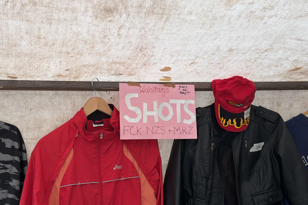 Am Flohmarkt am Boxhagener Platz