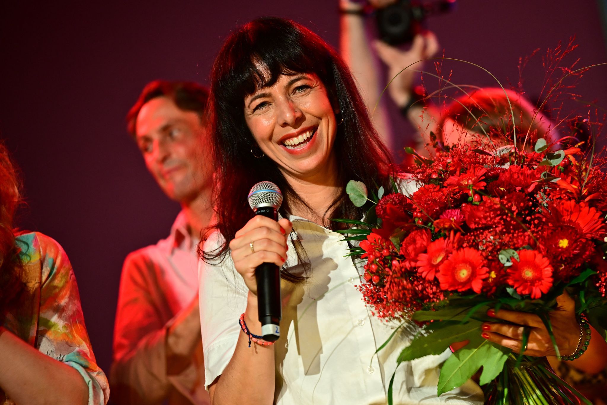 Berlin hat gewählt: Linke gewinnt ++ Clan-Mitglied auf Linken-Party ++ CDU in MV unter 5 Prozent