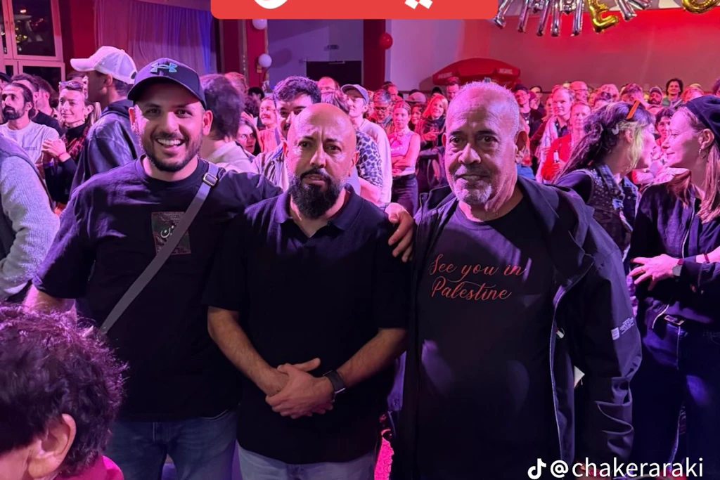 Ferat Koçak (M.) und Ibrahim Ibrahim (r.)