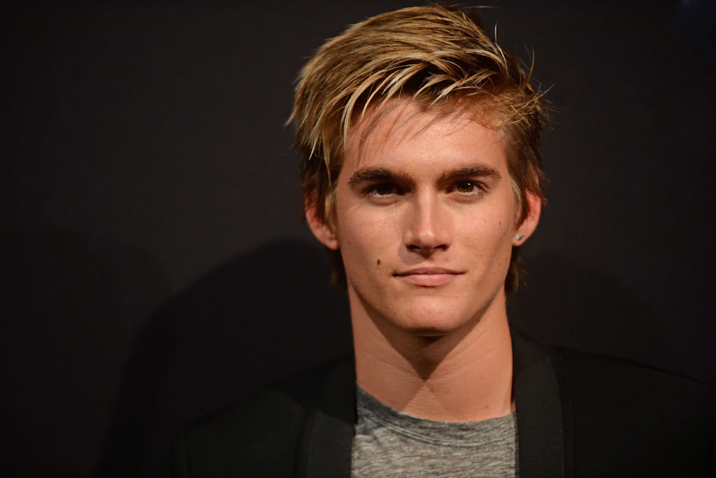 Der Club 27 wächst weiter: Welche Stars im selben Alter wie Presley Gerber starben