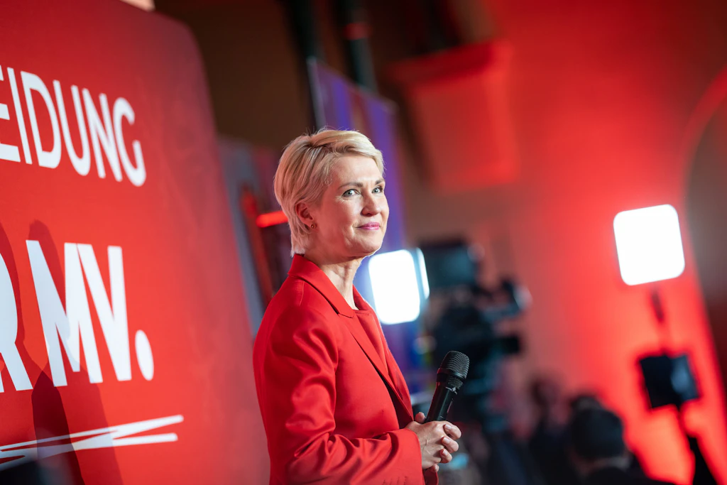 Ministerpräsidentin Manuela Schwesig bei der SPD-Wahlparty in Schwerin.