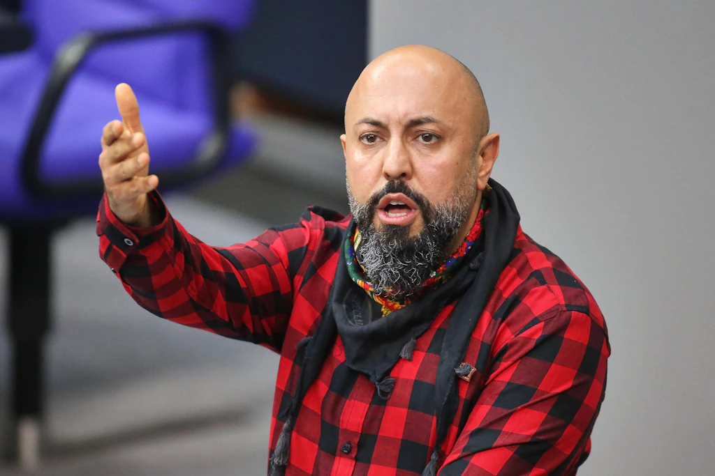Ferat Koçak entschuldigt sich für Chat mit Firas Remmo: „War ein Fehler“