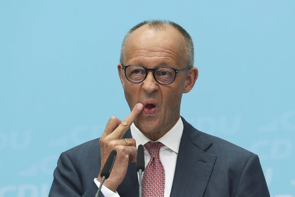 Bundeskanzler und Parteivorsitzender der CDU Friedrich Merz auf der Pressekonferenz nach den Landtagswahlen in Berlin und Mecklenburg Vorpommern im Konrad-Adenauer-Haus