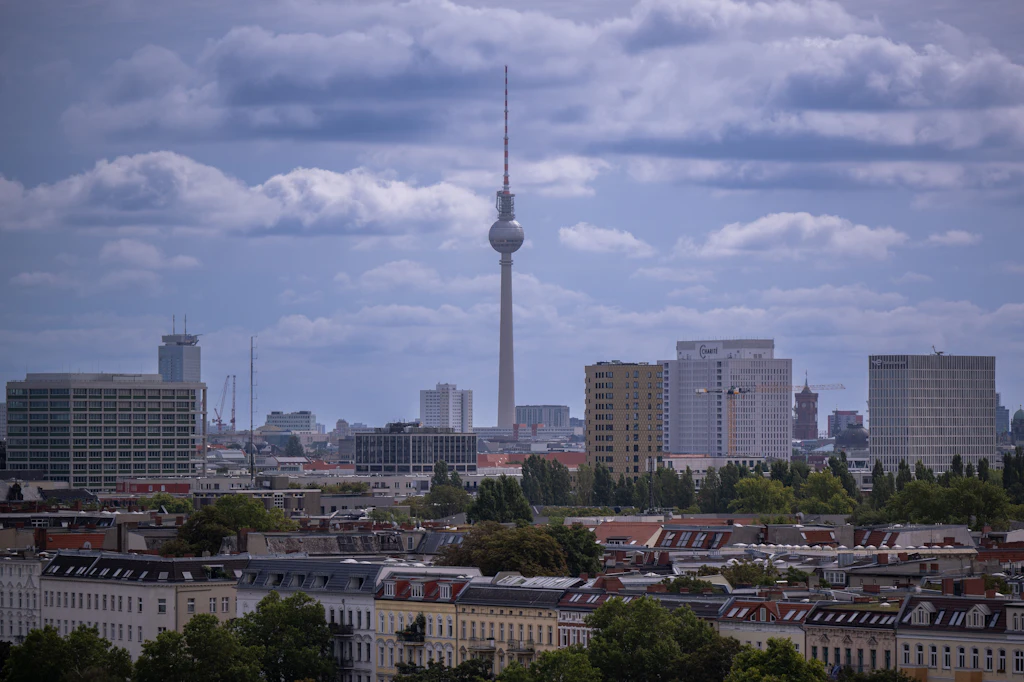Neue Studie zur Vergesellschaftung: Eingefrorene Mieten kosten Berlin jährlich 36 Millionen Euro