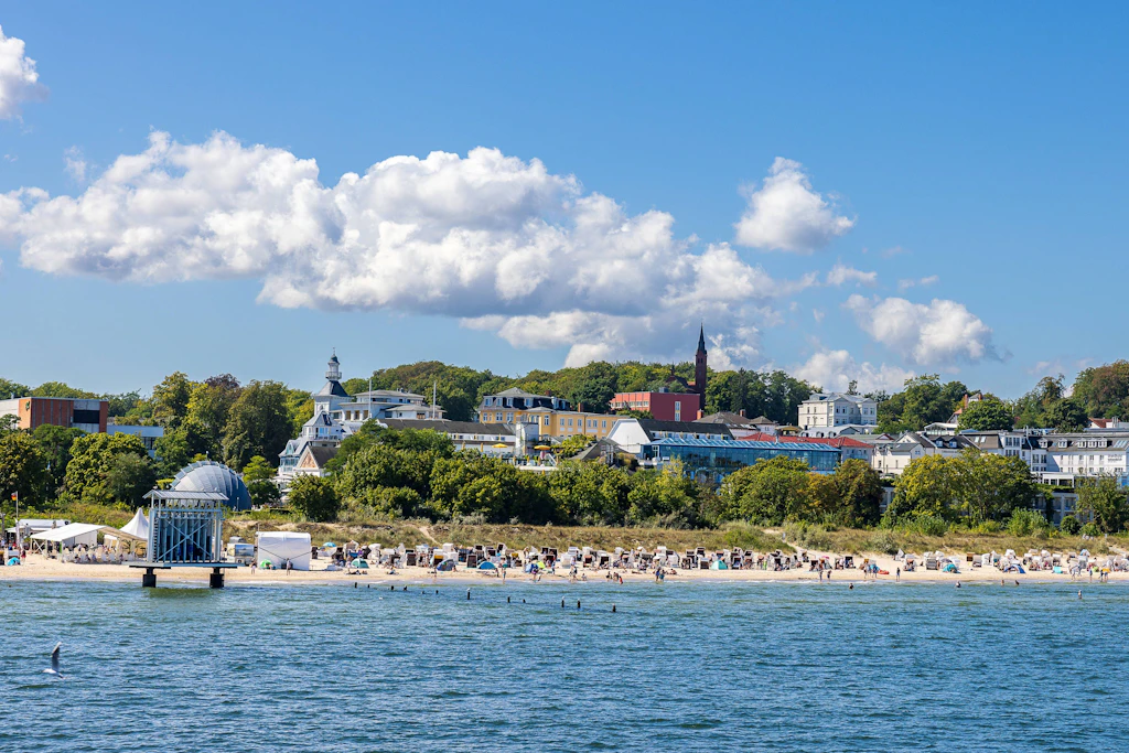 Ostsee-Urlaub statt Côte d’Azur: Heringsdorf trägt schon seit Ende des 19. Jahrhunderts den Beinamen „Nizza der Ostsee“.