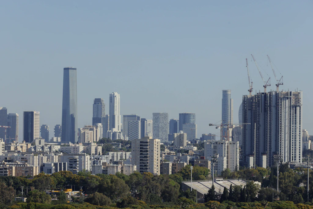 Die Skyline von Tel Aviv in Israel