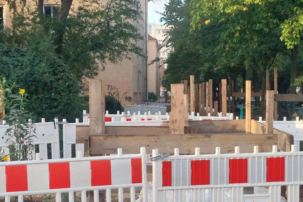 Gebaut wird auch an der Gubitzstraße/Erich-Weinert-Straße