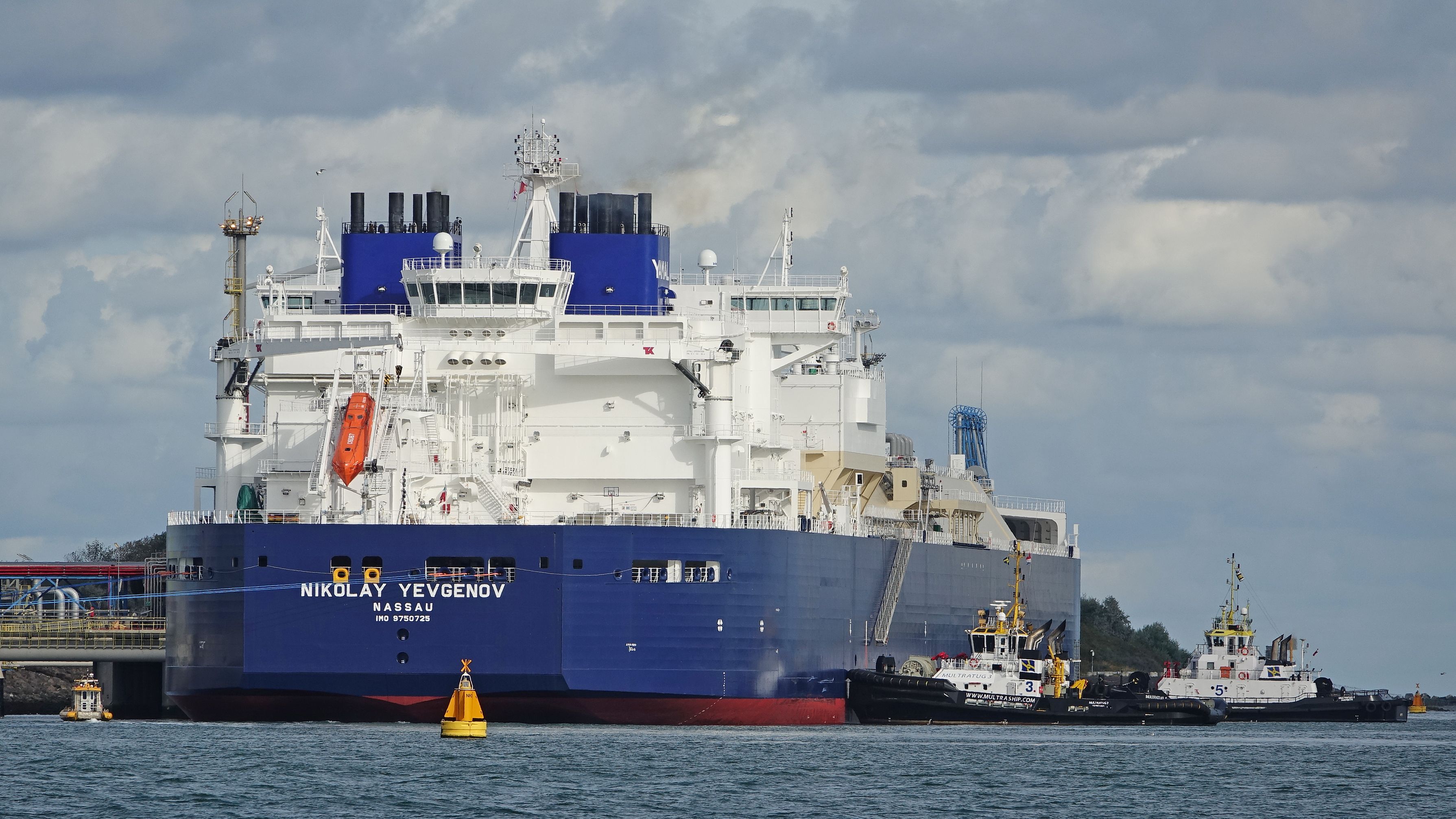 Trotz neuem US-Sanktionsgesetz: Vierter Russland-LNG-Tanker steuert EU-Werft an