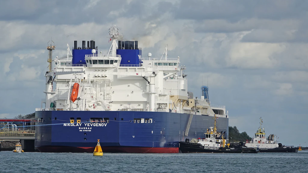 Trotz neuem US-Sanktionsgesetz: Vierter Russland-LNG-Tanker steuert EU-Werft an