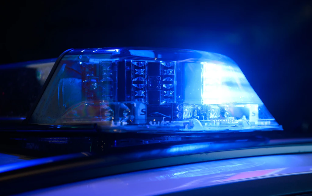 Hoyerswerda: 42-Jähriger stirbt bei nächtlichem Wohnungsbrand – 13 Bewohner gerettet