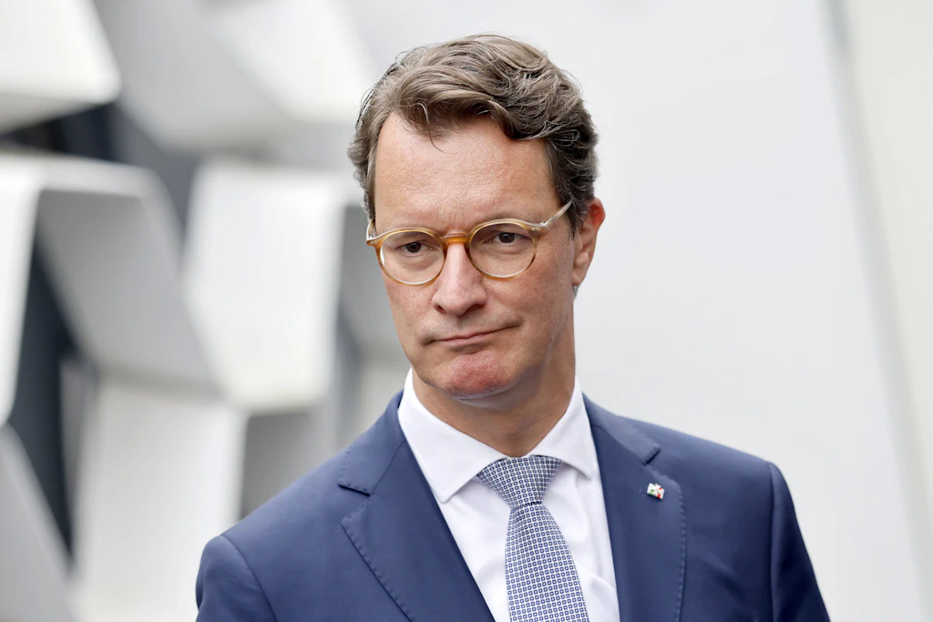 Gilt als möglicher Nachfolger von Bundeskanzler Friedrich Merz: NRW-Ministerpräsident Hendrik Wüst dürften die gemessenen Werte kaum zufriedenstellen.