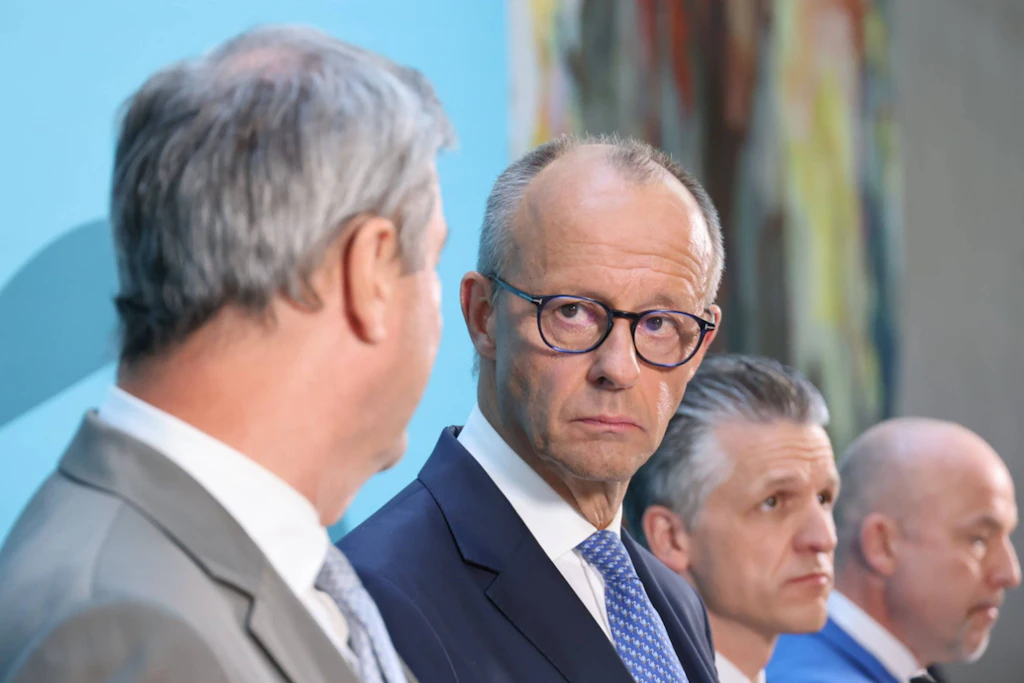 Deutschland, Geisel der CDU: Wie eine Partei dem Land die Zukunft versagt
