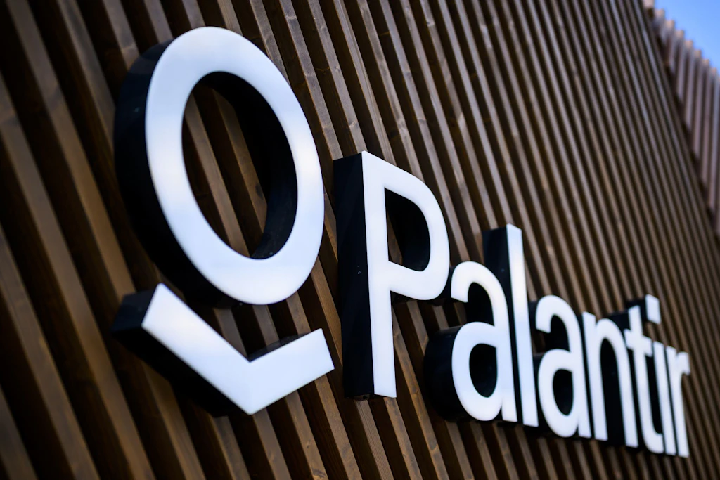 Palantir entwickelt für die US-Armee Software zur zentralen Erfassung und Verwaltung ihrer Munitionsbestände.