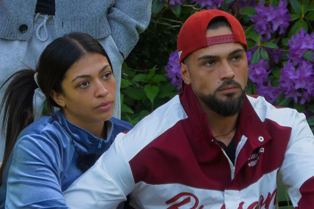 Hati und Alex eskalieren im „Sommerhaus der Stars“ immer wieder.