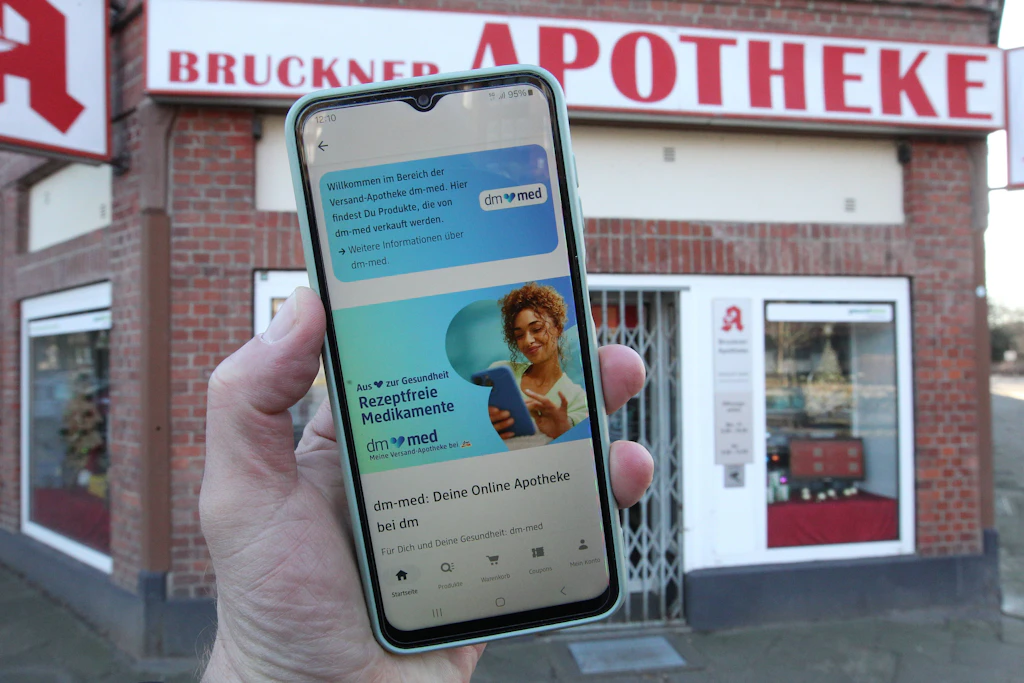 Online-Apotheke von dm vor Gericht: Was das für Ihre Bestellung heißt