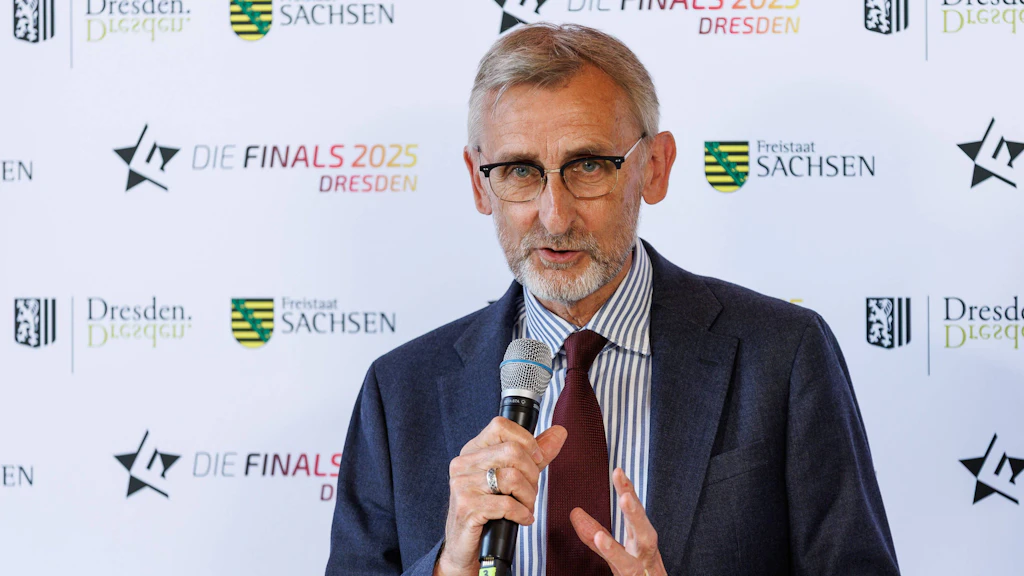 Sachsens Sportminister Armin Schuster möchte Standorte seines Bundeslandes für Olympia im Spiel halten