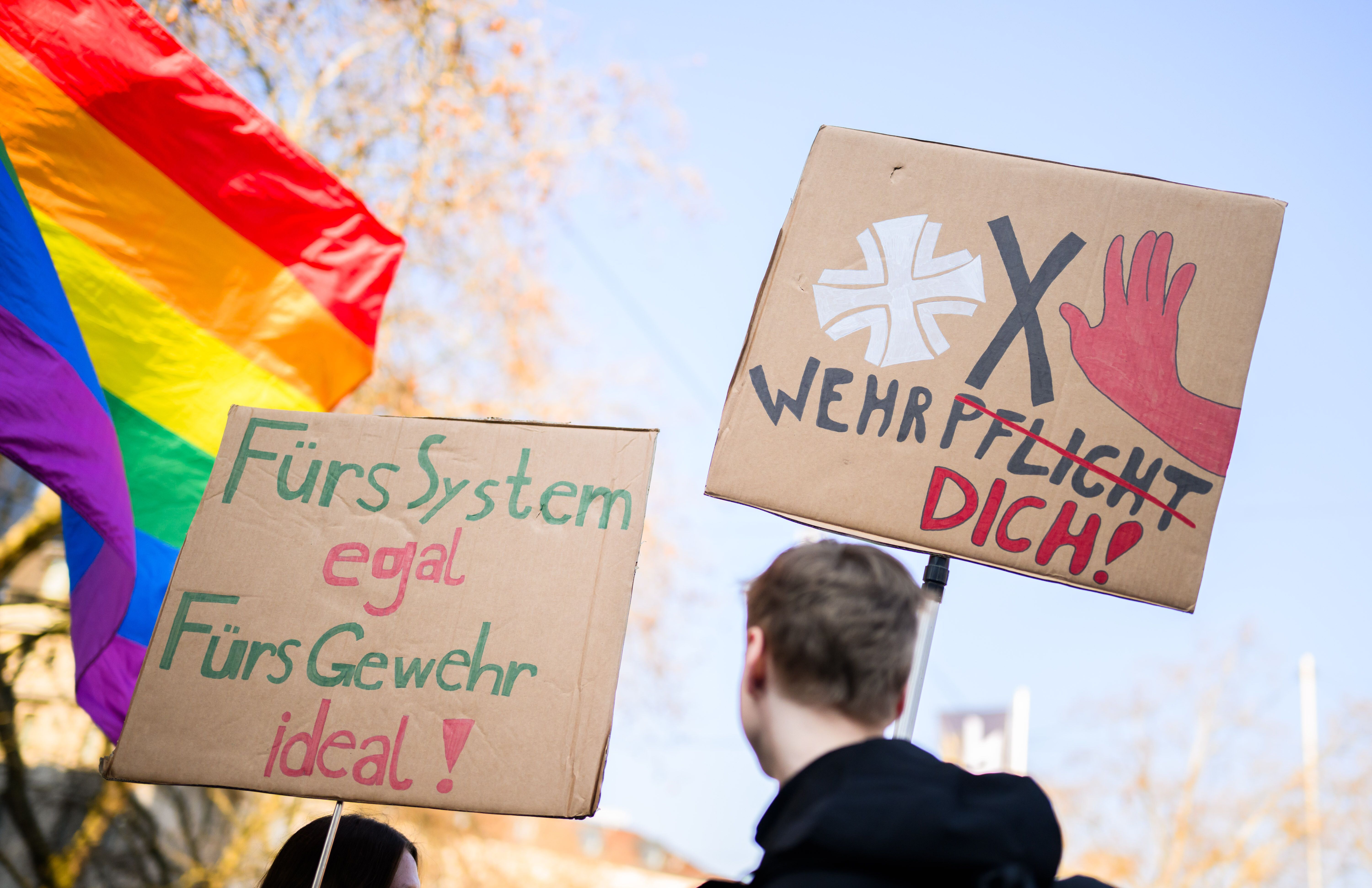 „Schulstreik gegen die Wehrpflicht“ am Freitag: In diesen ostdeutschen Städten wird demonstriert